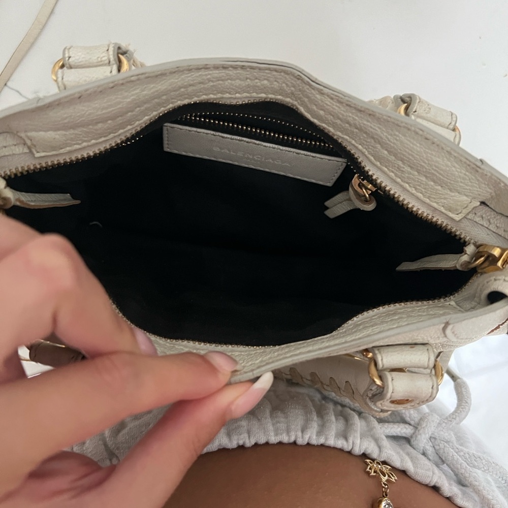 Balenciaga White and Gold Mini City Bag - Picture 4 of 6